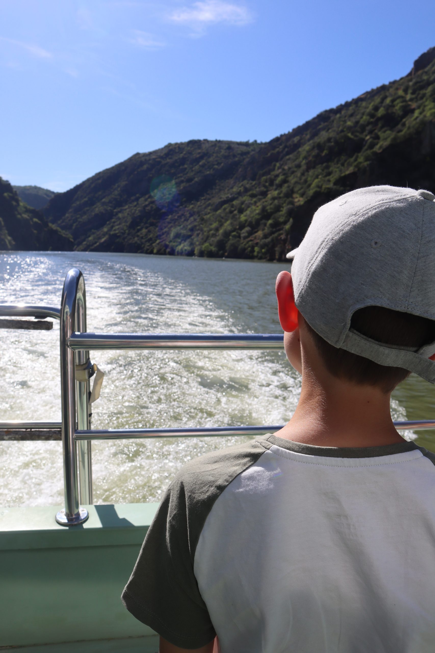 Vista del Duero desde el barco.